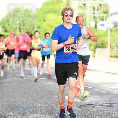 06.09.2026 - CURREX Alsterlauf Dr. Thomas Lammeyer http://msf.ph/oto/10128003 06.09.2026 09:48:10 Laufen 591, 87 meine-sportfotos.de