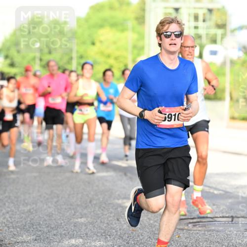 06.09.2026 - CURREX Alsterlauf Dr. Thomas Lammeyer http://msf.ph/oto/10128006 06.09.2026 09:48:10 Laufen 910 meine-sportfotos.de