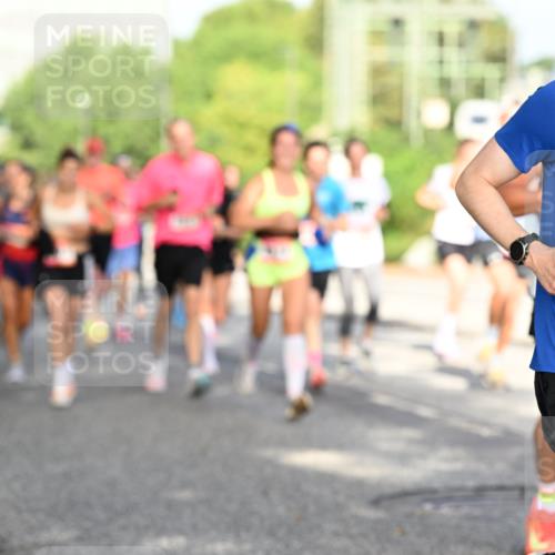 06.09.2026 - CURREX Alsterlauf Dr. Thomas Lammeyer http://msf.ph/oto/10128012 06.09.2026 09:48:11 Laufen 5910 meine-sportfotos.de