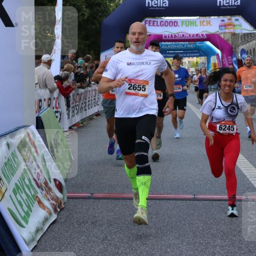 06.09.2026 - CURREX Alsterlauf Strokosch-Dieckow http://msf.ph/oto/10128045 06.09.2026 09:49:00 Ziel 2067, 2655, 2693, 3009, 3074, 3533, 4579, 4785, 5034, 5378, 5400, 5929, 5992, 6041, 6124, 6236, 6245 meine-sportfotos.de