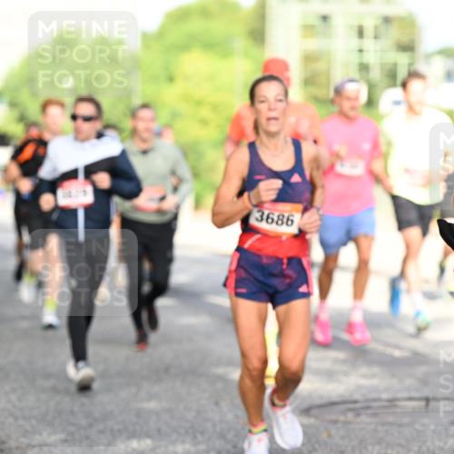 06.09.2026 - CURREX Alsterlauf Dr. Thomas Lammeyer http://msf.ph/oto/10128046 06.09.2026 09:48:14 Laufen 3686, 2973 meine-sportfotos.de