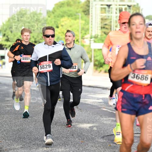 06.09.2026 - CURREX Alsterlauf Dr. Thomas Lammeyer http://msf.ph/oto/10128052 06.09.2026 09:48:15 Laufen 5551, 5829, 82, 3686, 3549, 0 meine-sportfotos.de