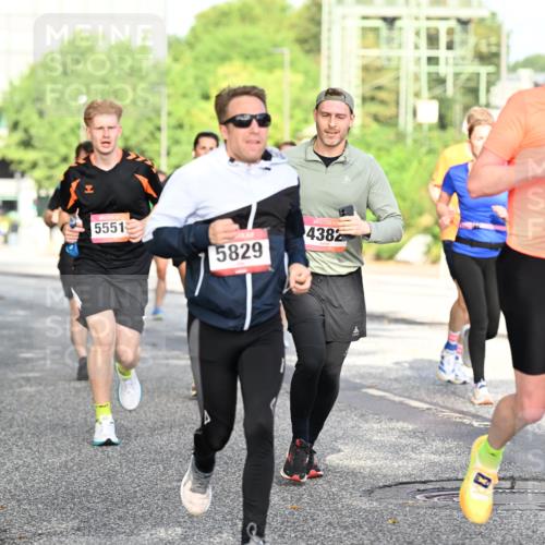 06.09.2026 - CURREX Alsterlauf Dr. Thomas Lammeyer http://msf.ph/oto/10128053 06.09.2026 09:48:15 Laufen 5551, 5829, 4382, 36 meine-sportfotos.de
