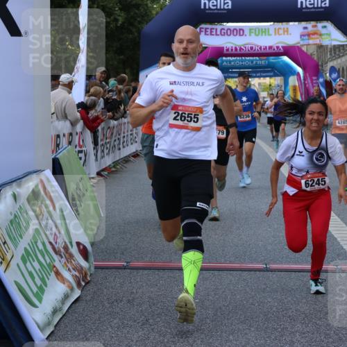06.09.2026 - CURREX Alsterlauf Strokosch-Dieckow http://msf.ph/oto/10128055 06.09.2026 09:49:00 Ziel 2067, 2655, 2693, 3009, 3074, 3533, 4579, 4785, 5034, 5378, 5400, 5929, 5992, 6041, 6124, 6236, 6245 meine-sportfotos.de