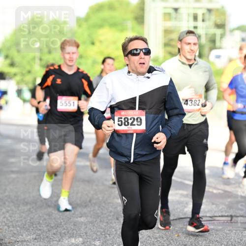 06.09.2026 - CURREX Alsterlauf Dr. Thomas Lammeyer http://msf.ph/oto/10128059 06.09.2026 09:48:16 Laufen 5551, 5829, 4382 meine-sportfotos.de