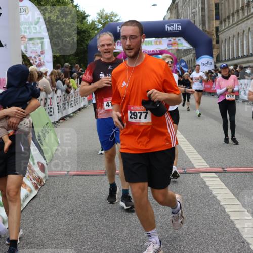 06.09.2026 - CURREX Alsterlauf Strokosch-Dieckow http://msf.ph/oto/10128071 06.09.2026 10:01:49 Ziel 2040, 2229, 2375, 2385, 2977, 3115, 3150, 3322, 3448, 3563, 4067, 4117, 4162, 4608, 4618, 5106, 5186, 5380, 5388, 5429, 5542, 5679, 5734, 6171, 6341, 8122 meine-sportfotos.de