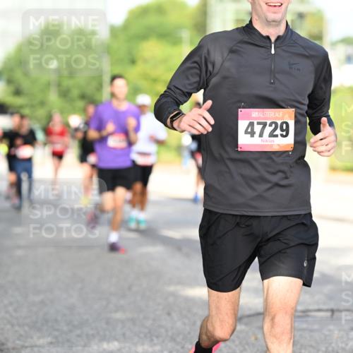 06.09.2026 - CURREX Alsterlauf Dr. Thomas Lammeyer http://msf.ph/oto/10128138 06.09.2026 09:48:27 Laufen 4729 meine-sportfotos.de