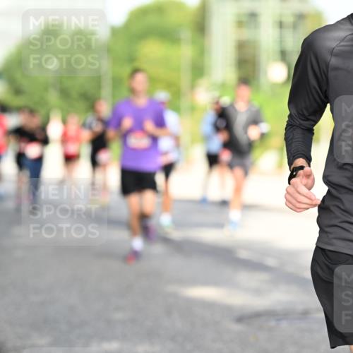06.09.2026 - CURREX Alsterlauf Dr. Thomas Lammeyer http://msf.ph/oto/10128144 06.09.2026 09:48:28 Laufen 4729 meine-sportfotos.de