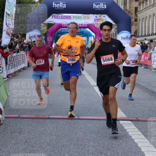 06.09.2026 - CURREX Alsterlauf Strokosch-Dieckow http://msf.ph/oto/10128157 06.09.2026 09:49:07 Ziel 2693, 3533, 3880, 3898, 4037, 4579, 4785, 5034, 5068, 5251, 5378, 5400, 5448, 5992, 6041, 6124, 6236, 6245, 6380, 8106 meine-sportfotos.de