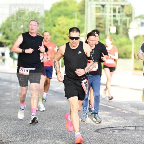 06.09.2026 - CURREX Alsterlauf Dr. Thomas Lammeyer http://msf.ph/oto/10128163 06.09.2026 09:48:32 Laufen 2719, 383 meine-sportfotos.de