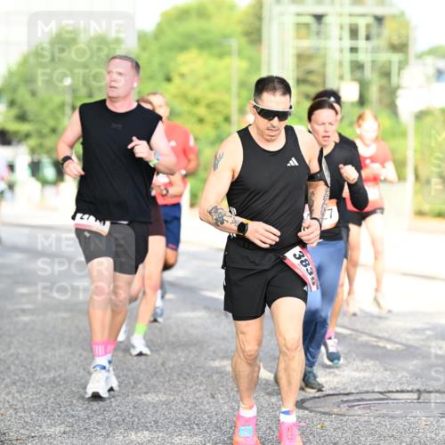 06.09.2026 - CURREX Alsterlauf Dr. Thomas Lammeyer http://msf.ph/oto/10128165 06.09.2026 09:48:32 Laufen 987, 3839 meine-sportfotos.de