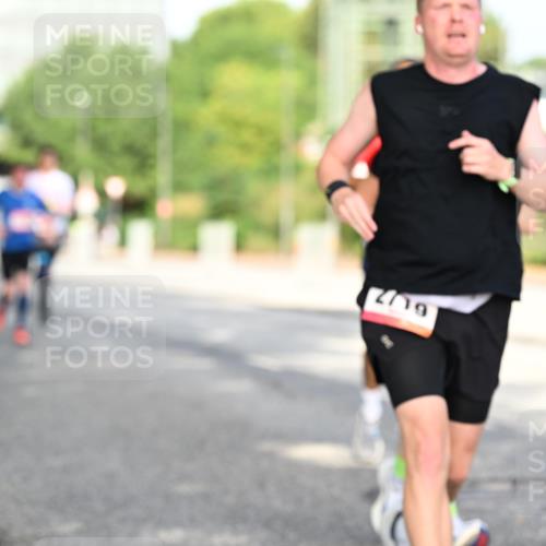 06.09.2026 - CURREX Alsterlauf Dr. Thomas Lammeyer http://msf.ph/oto/10128175 06.09.2026 09:48:34 Laufen  meine-sportfotos.de