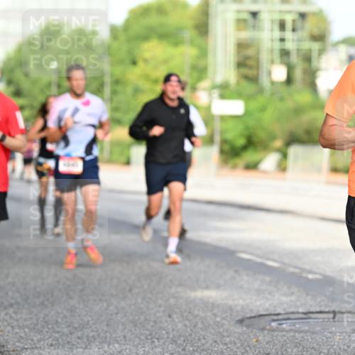 06.09.2026 - CURREX Alsterlauf Dr. Thomas Lammeyer http://msf.ph/oto/10128229 06.09.2026 09:48:43 Laufen 8332, 5862 meine-sportfotos.de