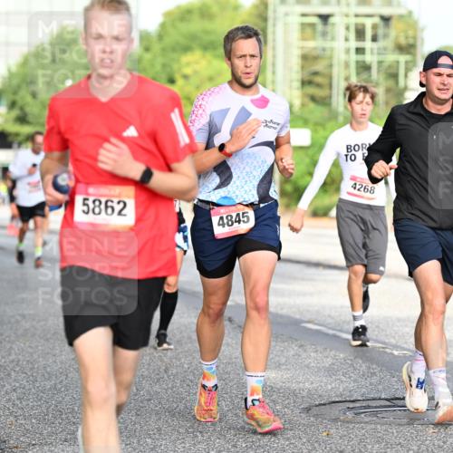 06.09.2026 - CURREX Alsterlauf Dr. Thomas Lammeyer http://msf.ph/oto/10128242 06.09.2026 09:48:45 Laufen 101, 5862, 4845, 4268 meine-sportfotos.de