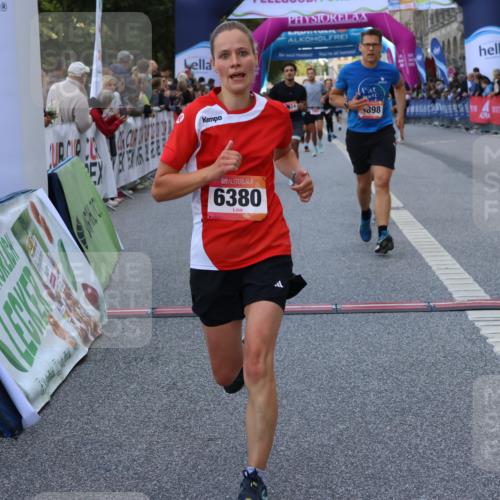 06.09.2026 - CURREX Alsterlauf Strokosch-Dieckow http://msf.ph/oto/10128244 06.09.2026 09:49:10 Ziel 2009, 3533, 3880, 3898, 4037, 5068, 5251, 5378, 5448, 5924, 6380, 8106 meine-sportfotos.de