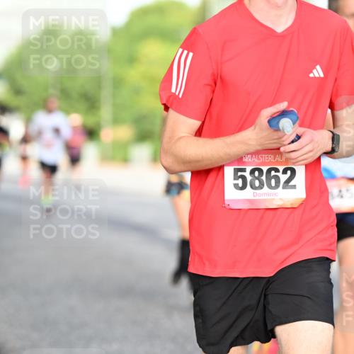 06.09.2026 - CURREX Alsterlauf Dr. Thomas Lammeyer http://msf.ph/oto/10128253 06.09.2026 09:48:46 Laufen 5862 meine-sportfotos.de