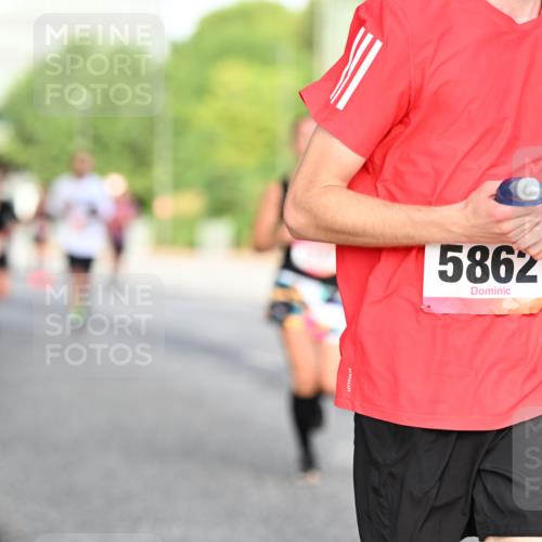 06.09.2026 - CURREX Alsterlauf Dr. Thomas Lammeyer http://msf.ph/oto/10128255 06.09.2026 09:48:46 Laufen 5862 meine-sportfotos.de