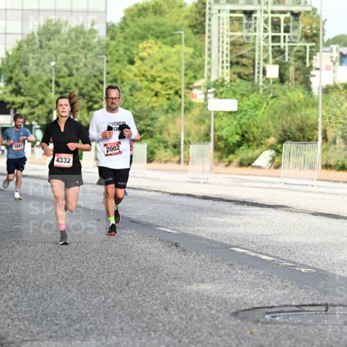 06.09.2026 - CURREX Alsterlauf Dr. Thomas Lammeyer http://msf.ph/oto/10128274 06.09.2026 09:48:48 Laufen 35, 4333, 5881, 0, 4332, 2002 meine-sportfotos.de
