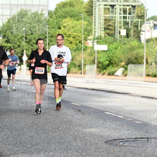 06.09.2026 - CURREX Alsterlauf Dr. Thomas Lammeyer http://msf.ph/oto/10128275 06.09.2026 09:48:48 Laufen 4333, 4332, 2002 meine-sportfotos.de