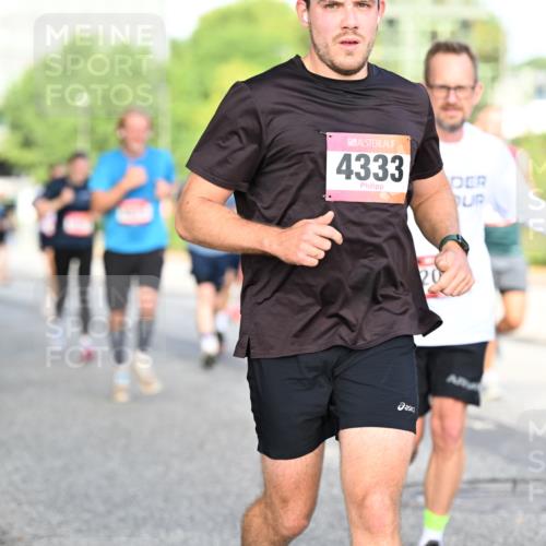 06.09.2026 - CURREX Alsterlauf Dr. Thomas Lammeyer http://msf.ph/oto/10128301 06.09.2026 09:48:52 Laufen 4333 meine-sportfotos.de