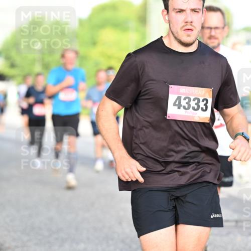 06.09.2026 - CURREX Alsterlauf Dr. Thomas Lammeyer http://msf.ph/oto/10128302 06.09.2026 09:48:52 Laufen 4333 meine-sportfotos.de