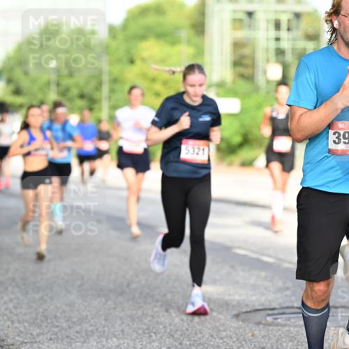06.09.2026 - CURREX Alsterlauf Dr. Thomas Lammeyer http://msf.ph/oto/10128327 06.09.2026 09:48:54 Laufen 5321, 3975 meine-sportfotos.de