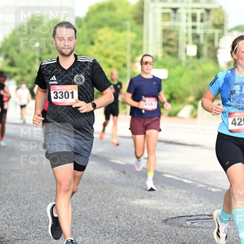 06.09.2026 - CURREX Alsterlauf Dr. Thomas Lammeyer http://msf.ph/oto/10128362 06.09.2026 09:48:58 Laufen 3301, 567, 4250 meine-sportfotos.de