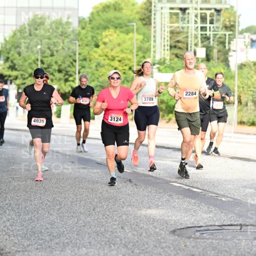06.09.2026 - CURREX Alsterlauf Dr. Thomas Lammeyer http://msf.ph/oto/10128378 06.09.2026 09:49:00 Laufen 4375, 4935, 4301, 3124, 3789, 2284, 5621, 3041 meine-sportfotos.de