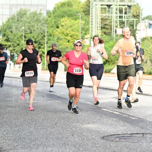 06.09.2026 - CURREX Alsterlauf Dr. Thomas Lammeyer http://msf.ph/oto/10128383 06.09.2026 09:49:01 Laufen 4375, 136, 4935, 4301, 3124, 3789, 2284 meine-sportfotos.de