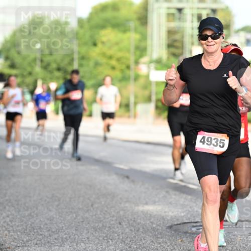 06.09.2026 - CURREX Alsterlauf Dr. Thomas Lammeyer http://msf.ph/oto/10128407 06.09.2026 09:49:04 Laufen 4935 meine-sportfotos.de