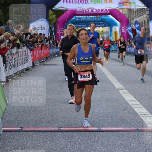 06.09.2026 - CURREX Alsterlauf Strokosch-Dieckow http://msf.ph/oto/10128416 06.09.2026 09:49:19 Ziel 1045, 2009, 2216, 3383, 3845, 3940, 4249, 4722, 4999, 5331, 5667, 5784, 5924, 6173, 6415, 8065 meine-sportfotos.de