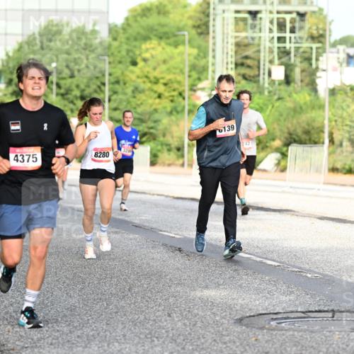 06.09.2026 - CURREX Alsterlauf Dr. Thomas Lammeyer http://msf.ph/oto/10128424 06.09.2026 09:49:06 Laufen 110, 4375, 8280, 139, 742 meine-sportfotos.de