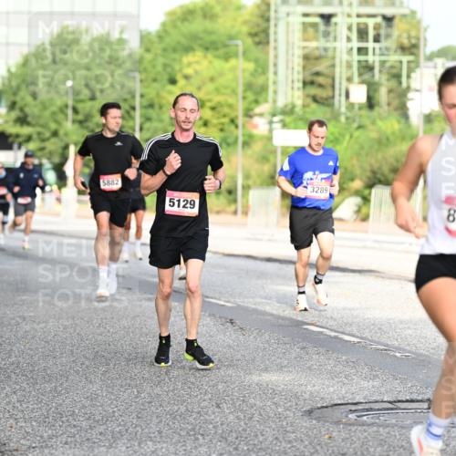 06.09.2026 - CURREX Alsterlauf Dr. Thomas Lammeyer http://msf.ph/oto/10128448 06.09.2026 09:49:09 Laufen 5882, 5129, 3289, 8280 meine-sportfotos.de
