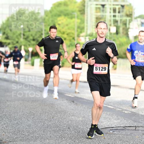 06.09.2026 - CURREX Alsterlauf Dr. Thomas Lammeyer http://msf.ph/oto/10128460 06.09.2026 09:49:10 Laufen 5882, 5129, 3289 meine-sportfotos.de