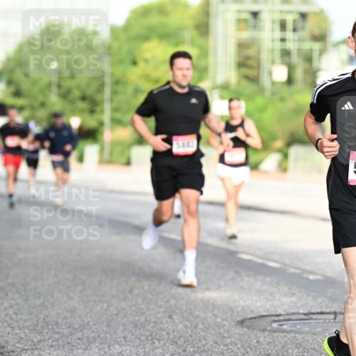 06.09.2026 - CURREX Alsterlauf Dr. Thomas Lammeyer http://msf.ph/oto/10128469 06.09.2026 09:49:10 Laufen 5129 meine-sportfotos.de