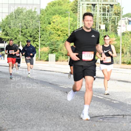 06.09.2026 - CURREX Alsterlauf Dr. Thomas Lammeyer http://msf.ph/oto/10128474 06.09.2026 09:49:11 Laufen 5294, 1450, 4005, 4462, 3217, 2798, 5882 meine-sportfotos.de
