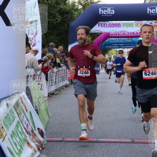 06.09.2026 - CURREX Alsterlauf Strokosch-Dieckow http://msf.ph/oto/10128527 06.09.2026 09:49:29 Ziel 1045, 2112, 2812, 3033, 3246, 3940, 4722, 4896, 4999, 5605, 5760, 5784, 6105, 6123, 6181, 6240 meine-sportfotos.de
