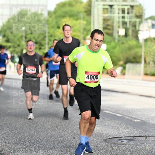 06.09.2026 - CURREX Alsterlauf Dr. Thomas Lammeyer http://msf.ph/oto/10128555 06.09.2026 09:49:19 Laufen 5294, 4005 meine-sportfotos.de