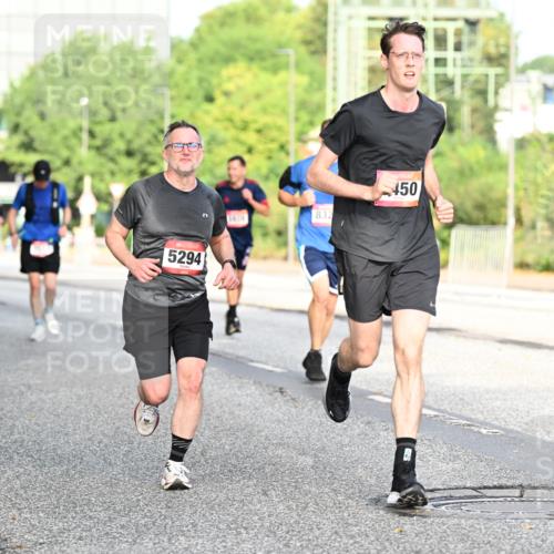 06.09.2026 - CURREX Alsterlauf Dr. Thomas Lammeyer http://msf.ph/oto/10128567 06.09.2026 09:49:20 Laufen 2799, 5294, 832, 450 meine-sportfotos.de