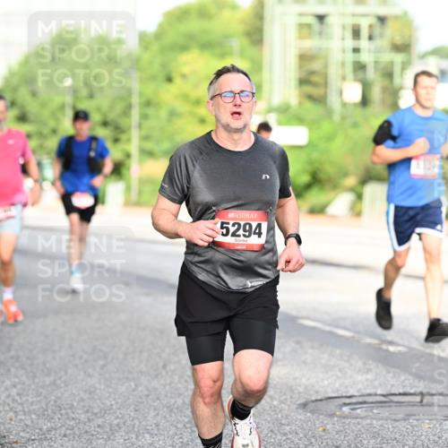 06.09.2026 - CURREX Alsterlauf Dr. Thomas Lammeyer http://msf.ph/oto/10128574 06.09.2026 09:49:21 Laufen 5294 meine-sportfotos.de