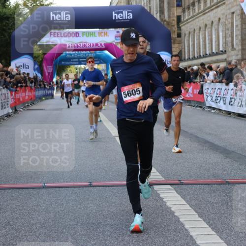 06.09.2026 - CURREX Alsterlauf Strokosch-Dieckow http://msf.ph/oto/10128576 06.09.2026 09:49:31 Ziel 2112, 2373, 2812, 3033, 3246, 3876, 4275, 4896, 4999, 5605, 5760, 6105, 6123, 6181, 6240, 8073 meine-sportfotos.de