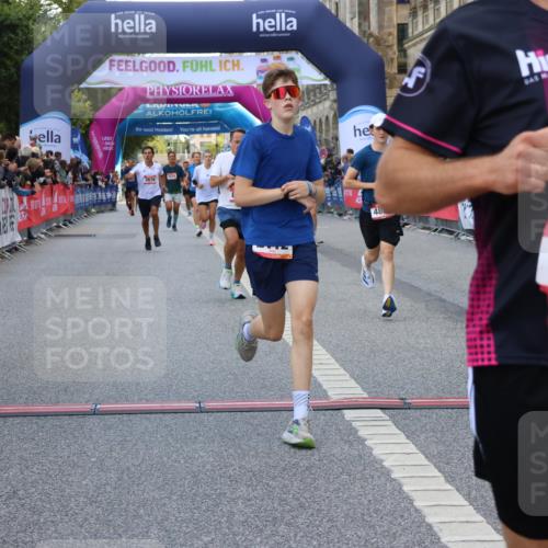 06.09.2026 - CURREX Alsterlauf Strokosch-Dieckow http://msf.ph/oto/10128623 06.09.2026 09:49:33 Ziel 2112, 2373, 2577, 2812, 3033, 3246, 3876, 4275, 4896, 5605, 5760, 6105, 6123, 6181, 6240, 6358, 8073 meine-sportfotos.de
