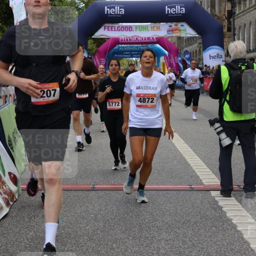 06.09.2026 - CURREX Alsterlauf Strokosch-Dieckow http://msf.ph/oto/10128626 06.09.2026 10:02:20 Ziel 2147, 2389, 2700, 3613, 3728, 4363, 4459, 4817, 4872, 5075, 5079, 5109, 5328, 5539, 5540, 5728, 5772, 5893, 6207, 6383 meine-sportfotos.de