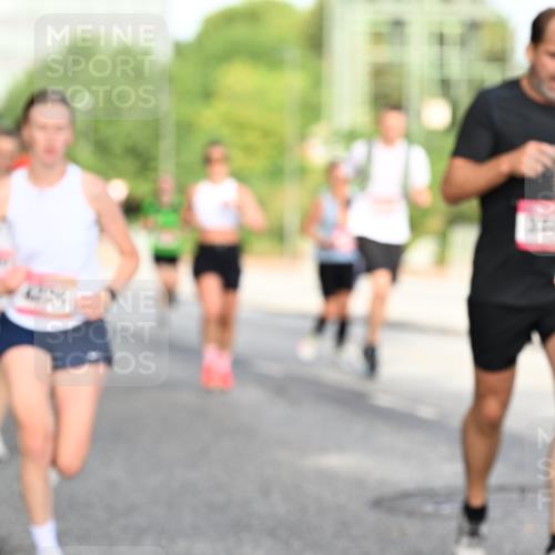 06.09.2026 - CURREX Alsterlauf Dr. Thomas Lammeyer http://msf.ph/oto/10128639 06.09.2026 09:49:30 Laufen  meine-sportfotos.de