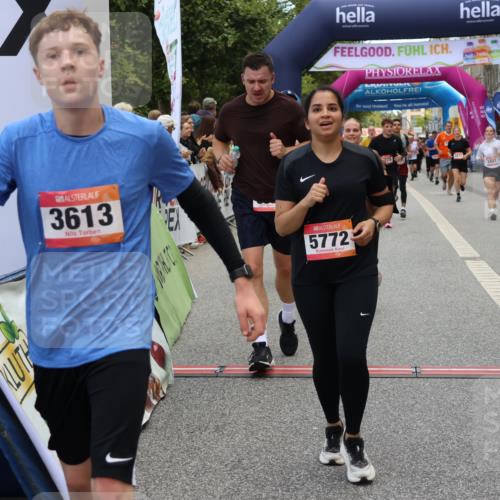 06.09.2026 - CURREX Alsterlauf Strokosch-Dieckow http://msf.ph/oto/10128701 06.09.2026 10:02:21 Ziel 2147, 2389, 2700, 3447, 3613, 3728, 4363, 4459, 4817, 4872, 5075, 5079, 5109, 5328, 5539, 5540, 5655, 5772, 5893, 6207, 6383 meine-sportfotos.de
