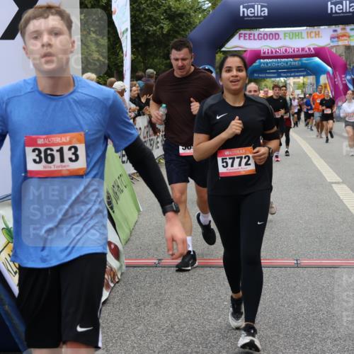 06.09.2026 - CURREX Alsterlauf Strokosch-Dieckow http://msf.ph/oto/10128709 06.09.2026 10:02:21 Ziel 2147, 2389, 2700, 3447, 3613, 3728, 4363, 4459, 4817, 4872, 5075, 5079, 5109, 5328, 5539, 5540, 5655, 5772, 5893, 6207, 6383 meine-sportfotos.de