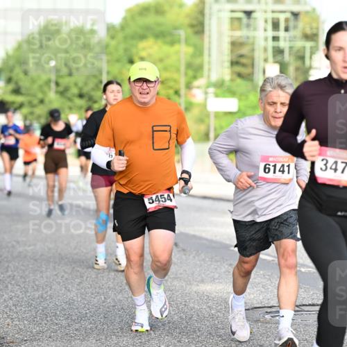 06.09.2026 - CURREX Alsterlauf Dr. Thomas Lammeyer http://msf.ph/oto/10128715 06.09.2026 09:49:39 Laufen 5454, 6141, 3471 meine-sportfotos.de