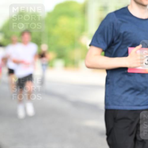 06.09.2026 - CURREX Alsterlauf Dr. Thomas Lammeyer http://msf.ph/oto/10128792 06.09.2026 09:49:47 Laufen 38 meine-sportfotos.de