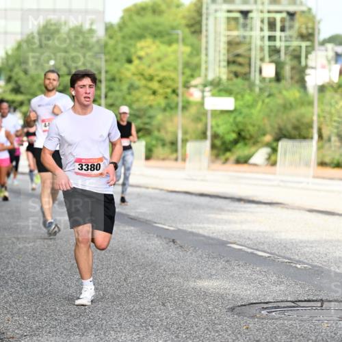 06.09.2026 - CURREX Alsterlauf Dr. Thomas Lammeyer http://msf.ph/oto/10128795 06.09.2026 09:49:48 Laufen 3380 meine-sportfotos.de