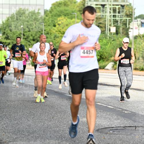06.09.2026 - CURREX Alsterlauf Dr. Thomas Lammeyer http://msf.ph/oto/10128828 06.09.2026 09:49:51 Laufen 2707, 6062, 5202, 5253, 4457, 3913 meine-sportfotos.de